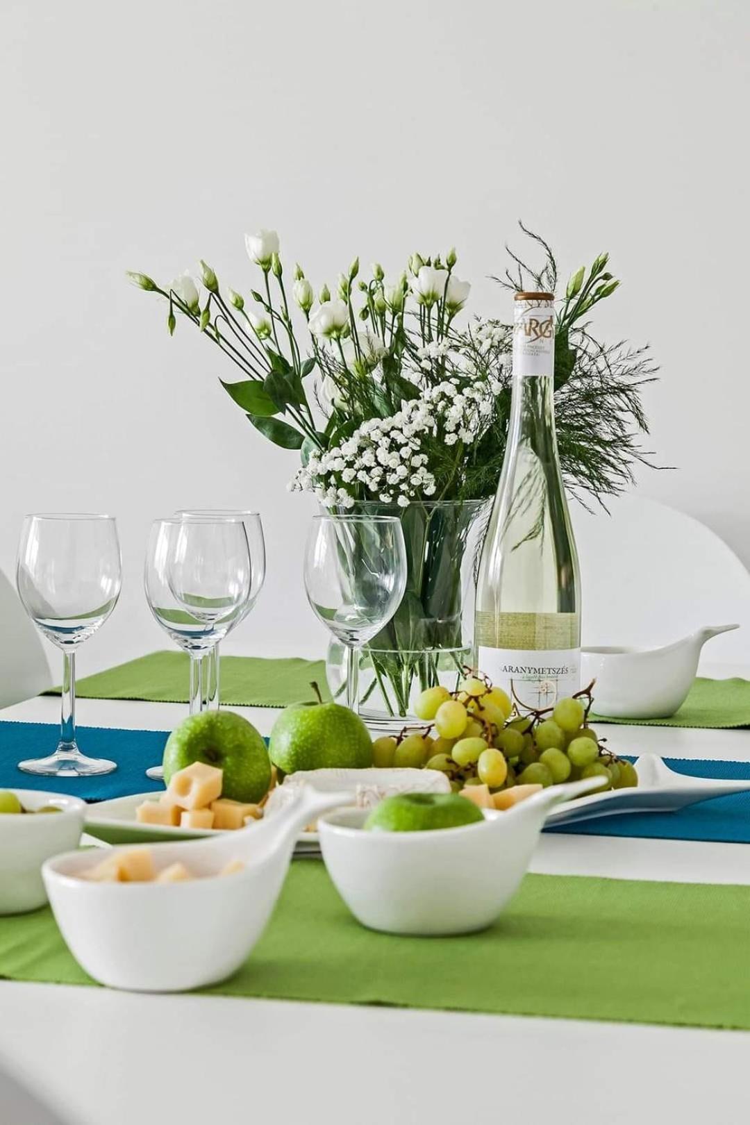 Green Apartman Balatonlelle Exteriör bild